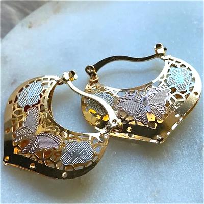 Exquisite Hand Carved Butterfly Hollow Golden Plated Hoop Earrings for Women Vintage Banquet Wedding Jewelry Accessories