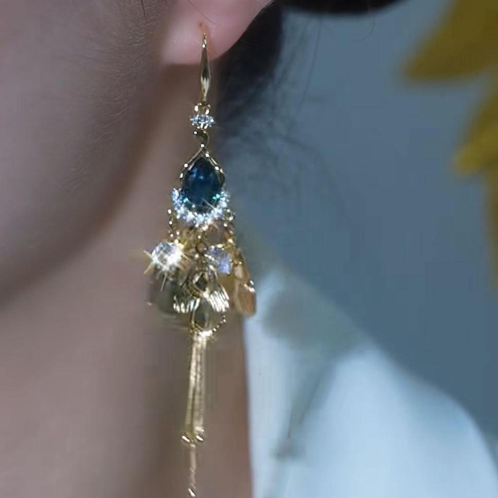 Elegant Blue Diamond Peacock Tassel Earrings - Fashionable, High-End, Unique Design, Versatile