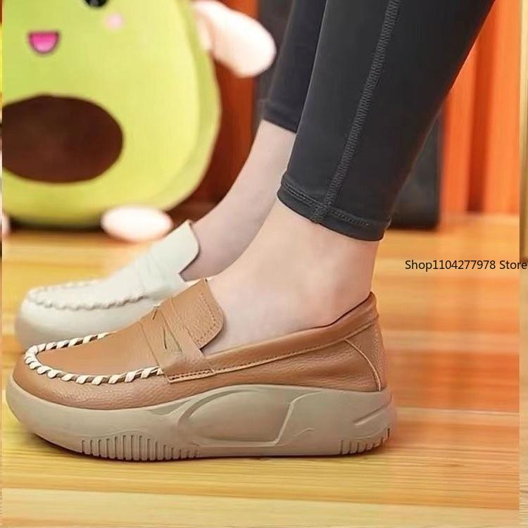 Fashion 2025 Spring and Autumn New Loafers Thick soled Soft Leather Women's Casual Shoes Classic Lazy One Step Swinging Shoes