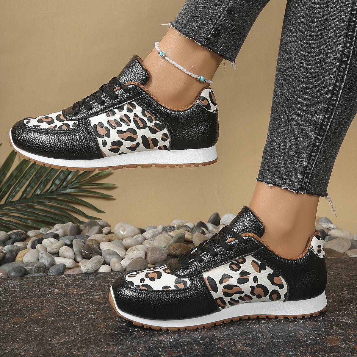 

Sneakers women s spring new foreign trade large size European and American thick-soled color matching casual low-top sports single shoe manufacturer 36 чёрный