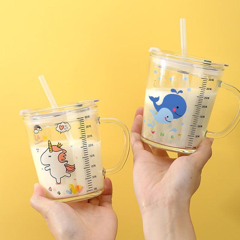 Kinder Glas Milchbecher mit Deckel und Strohhalm