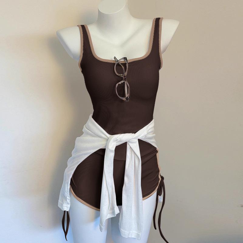 Contrasting color design yoga suit two-piece set women's chest pad vest drawstring shorts Pilates training set