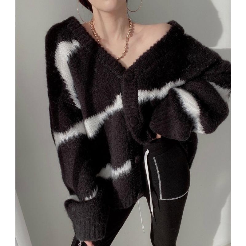 V-neck Fashion Knitted Striped Cardigan Sweater Autumn Women Office Loose Jackets Winter Elegant Casual Long Sleeve Coats Knitwear Top Clothing