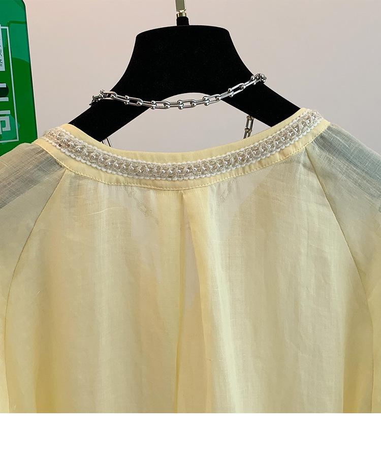 Damen lässiger Anzug aus Baumwolle-Leinen mit Perlen: Kurzarmhemd & Vielseitige Shorts