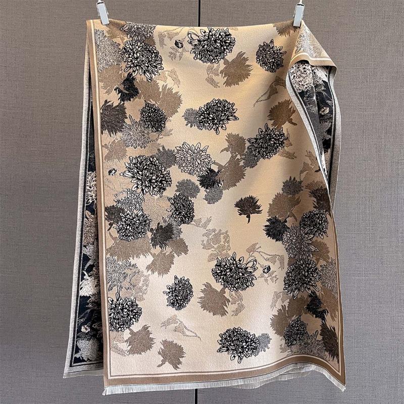Autumn new women's fashion scarf retro splicing contrasting color cashew nut flower jacquard scarf to keep warm and cold