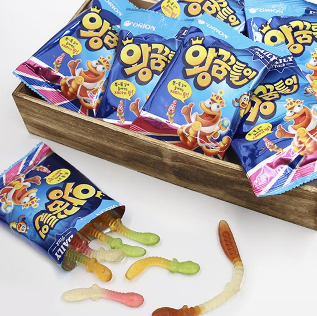 Orion Wang Ggumeuteuri Giant Sour Gummy Worms Chewy Jelly Snack (42.5g x 6 Packs) (Pack of 3)