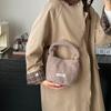 Bolsas femininas – Bolsas de alças curtas