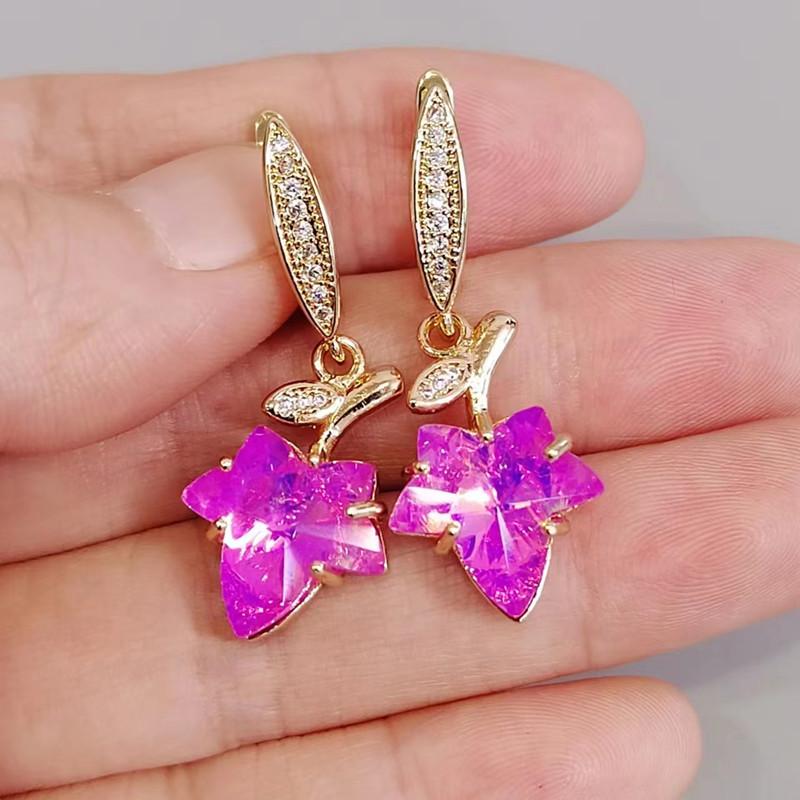 Korea Pink Zircon Maple Leaf Drop Earrings for Women Fashion Gold Color Earring Jewelry Wedding Party Accessories