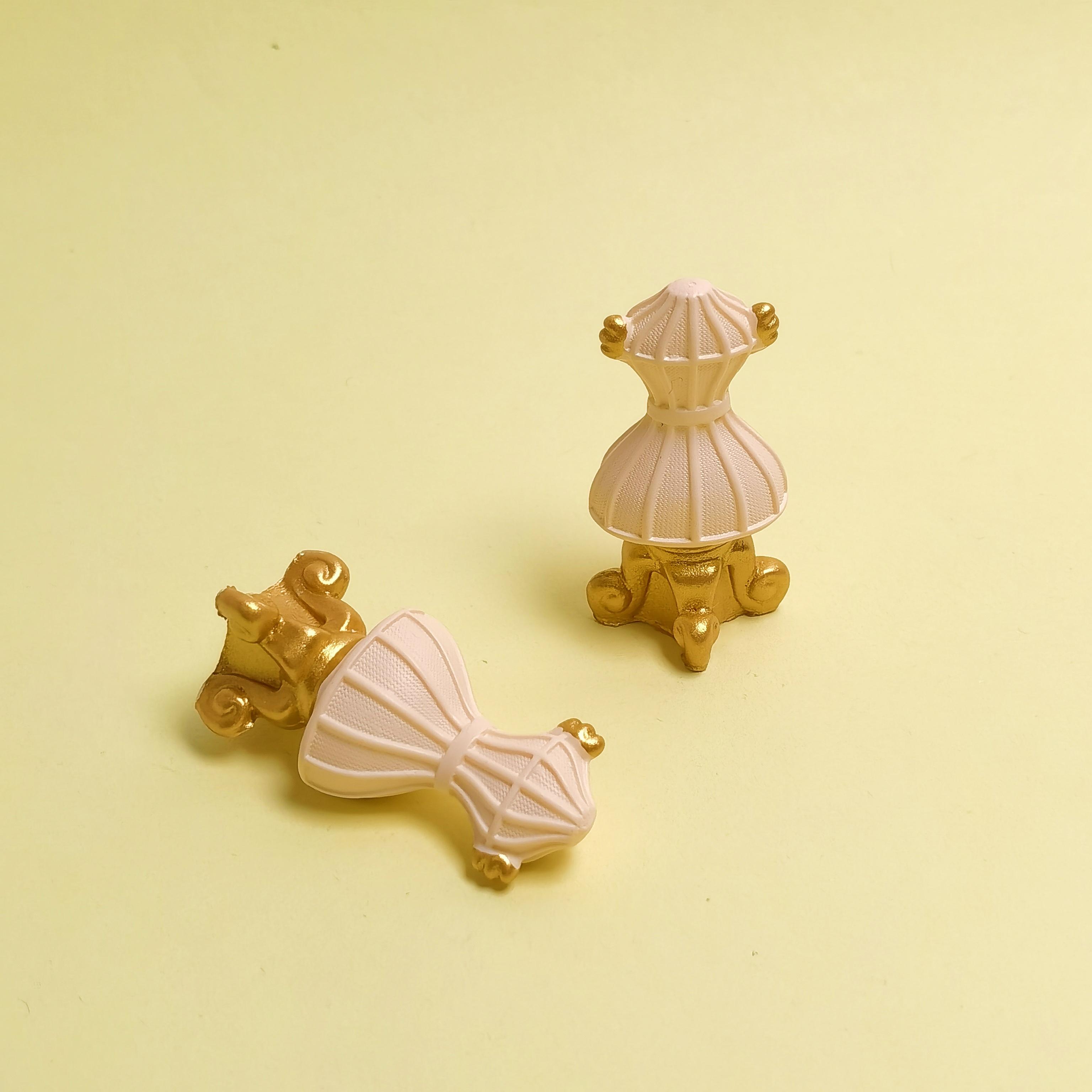 100pcs Mini Coat Hanger Doll House Mini Model Furniture Figurines Desk Decoration Fairy Garden DIY Accessories 20*38mm-100pcs/bag