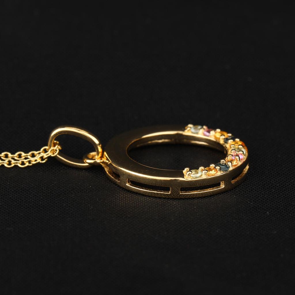 Ciondolo Cerchio Familiare Zaffiri Multicolore Argento Sterling 925 Placcato Oro Inciso Gioiello Raffinato Regalo per Lei