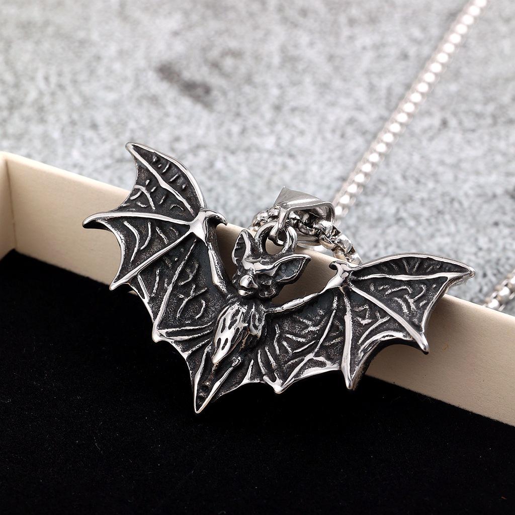 Unisex Stainless Steel Bat Pendant Necklace - Punk Halloween Gift