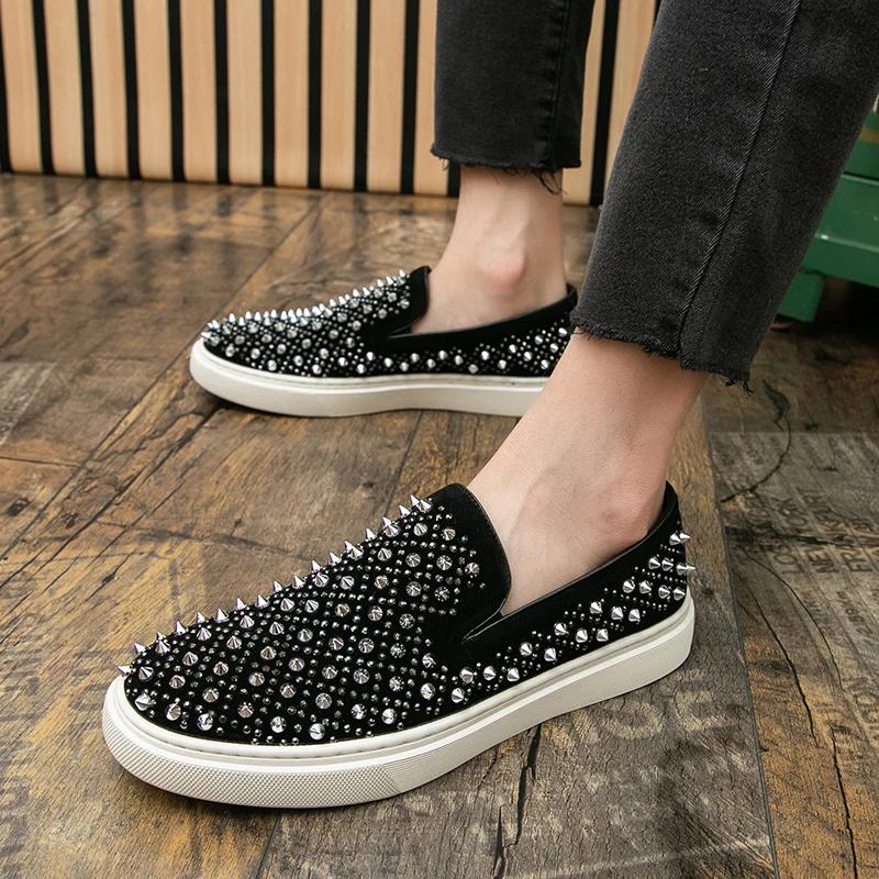 Fashion Brand Design Men Rivet Board Shoes Luxury Round Toe Low Top Spikes Loafer Male Casual Comfortable Sneakers Zapatillas De Hombre