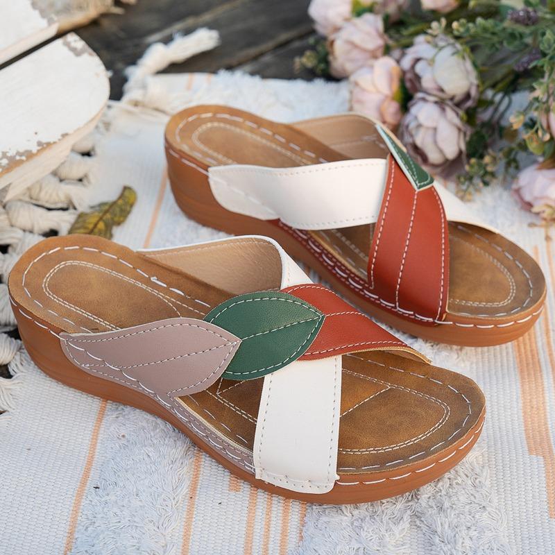 Summer New Style Women's Sandals in Large Size with Thick Soles, with Fish-tail Cross Design, Suitable for Ladies' Slippers