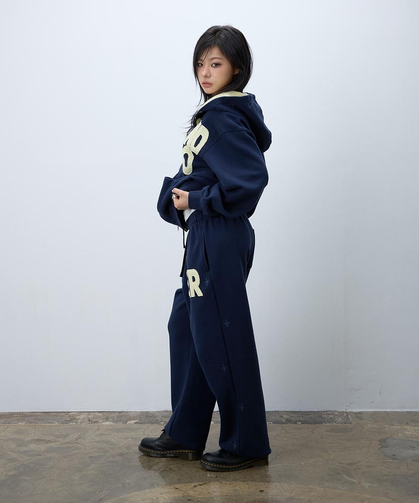EEERRR Er Waffle Applique Long Sweat Pants (Navy)