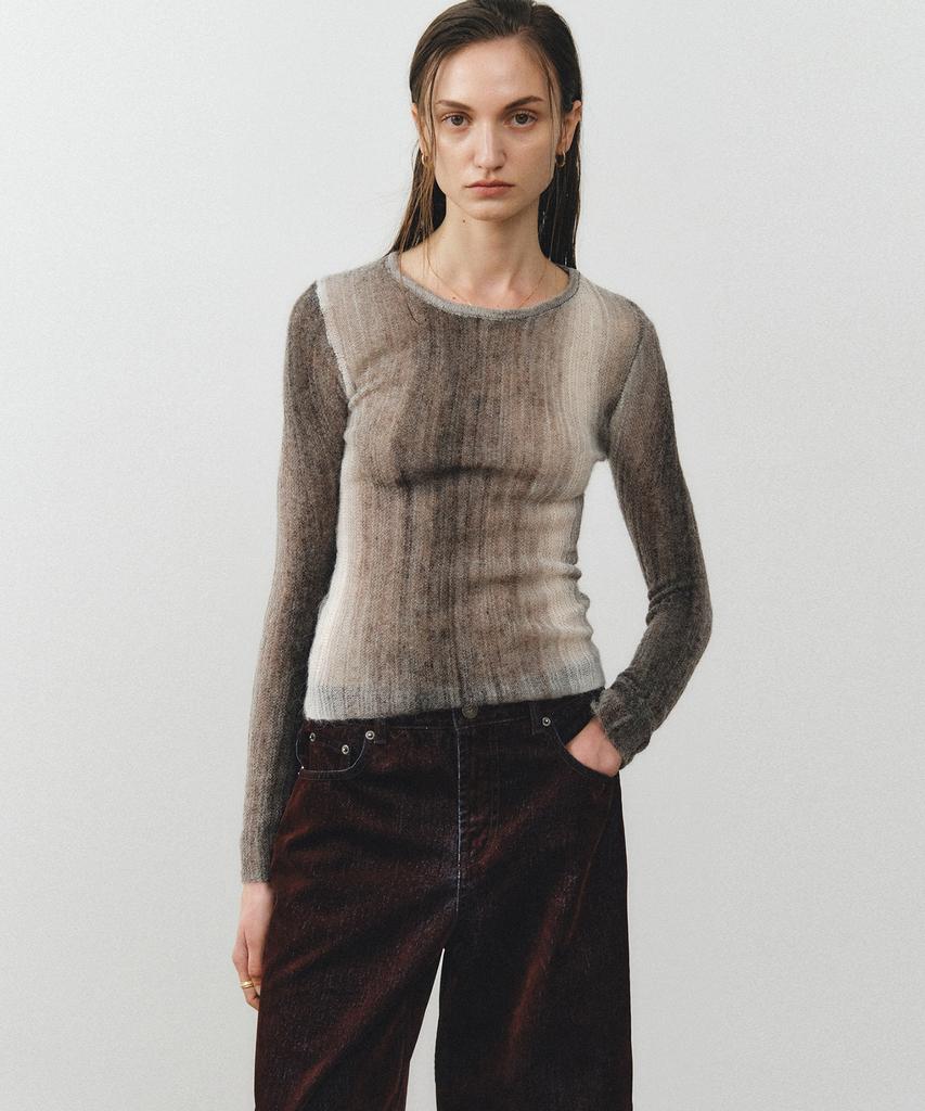 NOIRER FOR WOMAN Hairy Gradient Slim Knit (Gray)