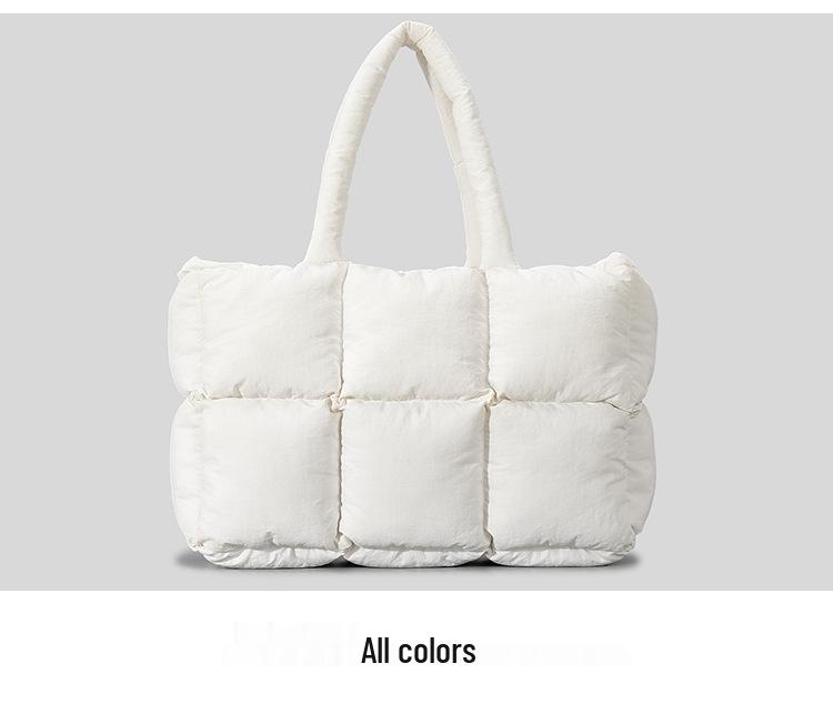 Bolso tote de invierno blanco nube para mujer: Bolso de mano suave y acolchado con diseño de cuadrícula de seis palacios.