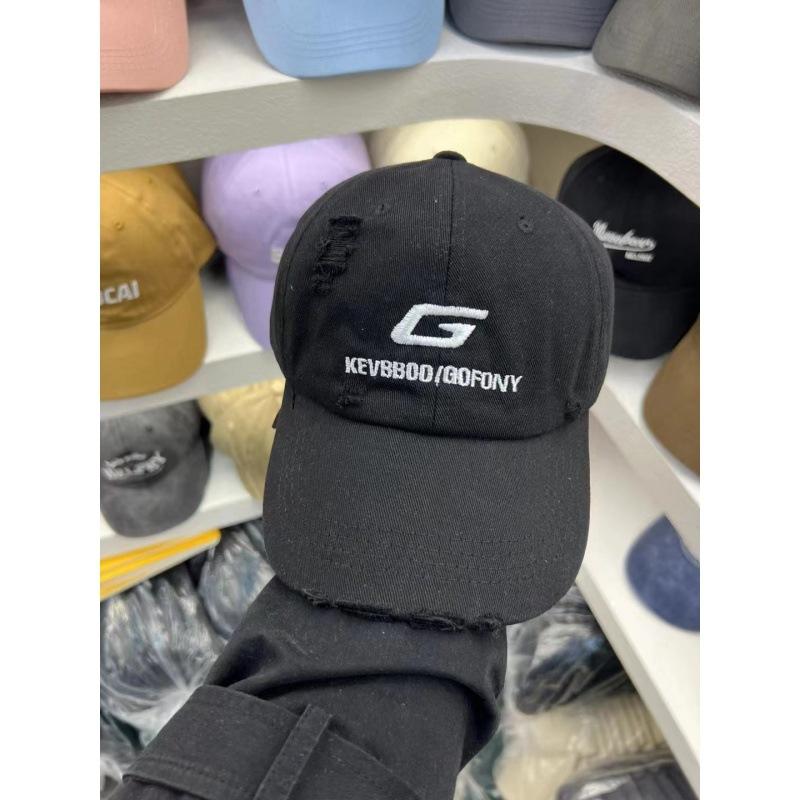 Top Goods! High-Quality Embroidered Ripped Baseball Caps, The Same Fashionable And Versatile Sunshade Cap For Men And Women, Showing A Small Tide