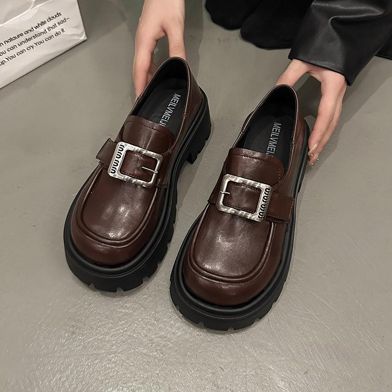 

Маленькие кожаные туфли женские осень 2025 новые универсальные туфли-лодочки на высокой толстой подошве 40 коричневый