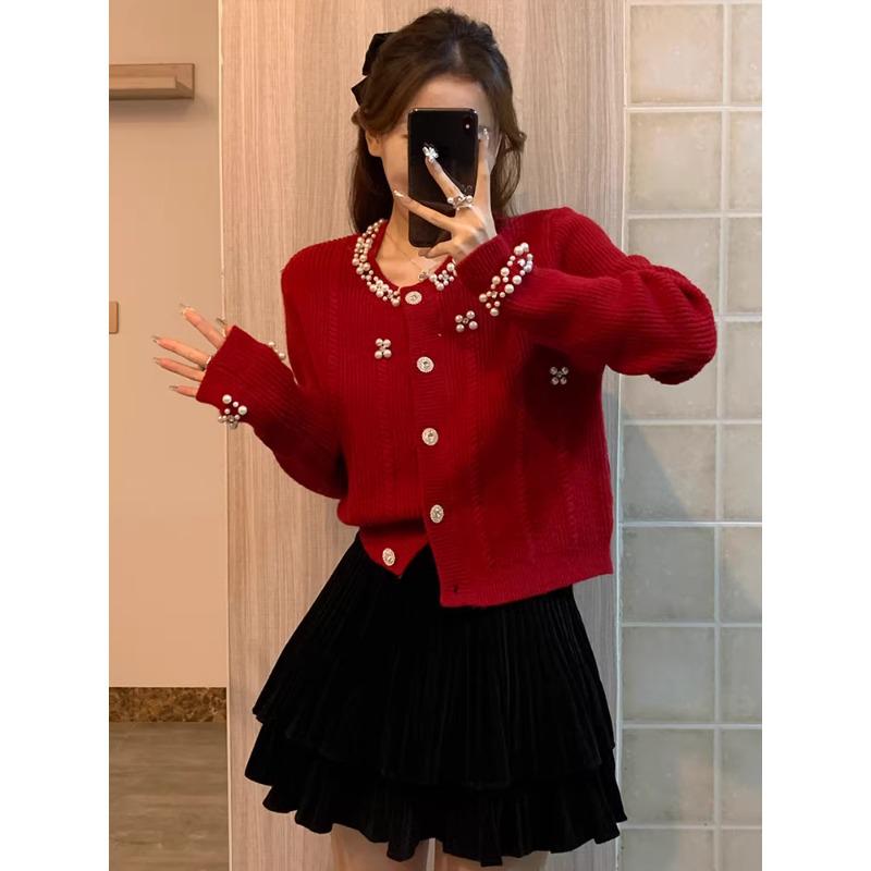 2026 Autumn/Winter French Chic Beaded Knit Jacket with Pearl Collar – Versatile Design