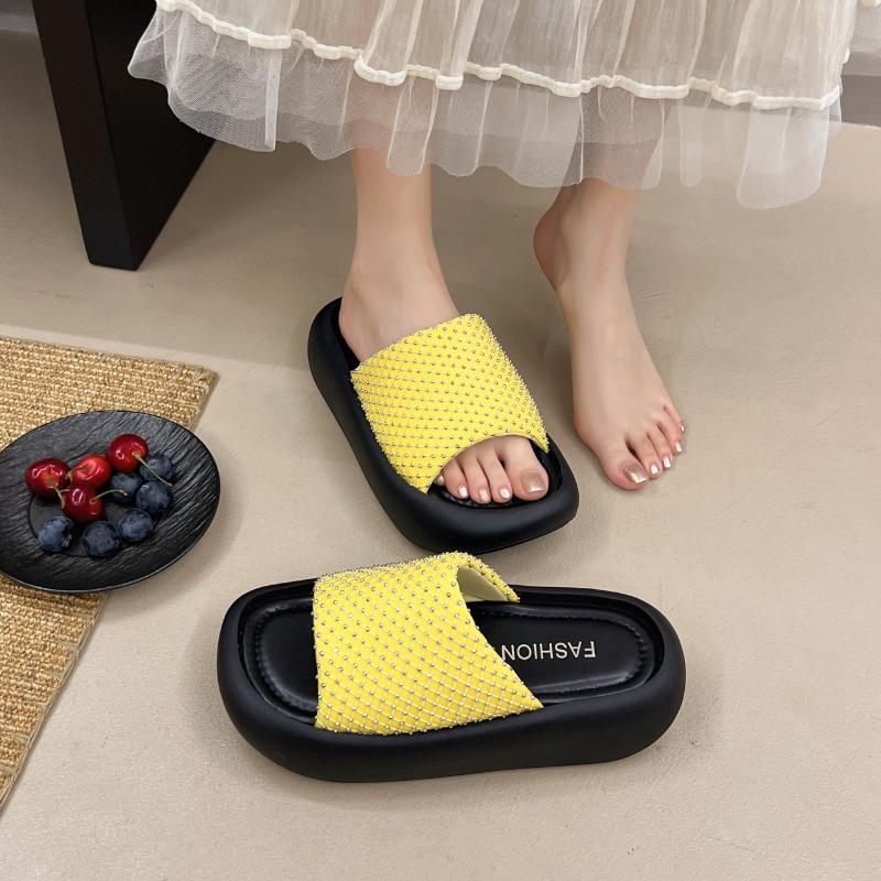 

Thick-bottomed cool slippers for women to wear summer new fashion rhinestone muffin bottom beach one-word slippers 40 жёлтый