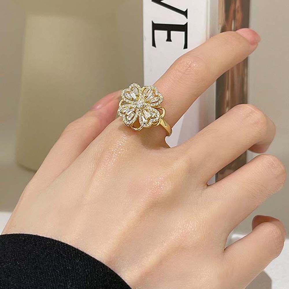 Luxury Rhinestone Four-leaf Clover Rings Women Finger Rings Korean Style Spinning Zircon Rings