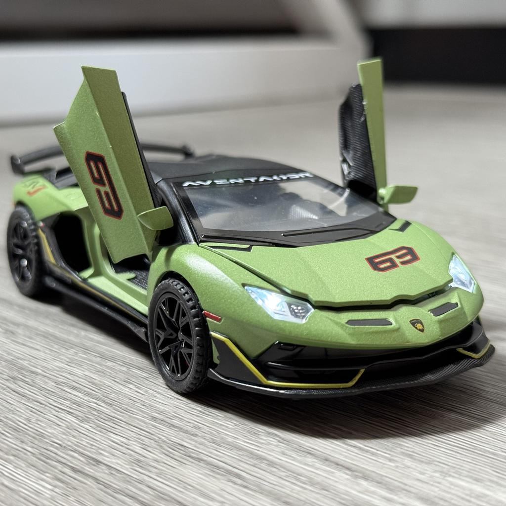 1:32 Aventador SVJ 63 Removable Version Super Sports Car Alloy Diecast Model Car Home Trendy Toys Ornaments Christmas Gifts Kids