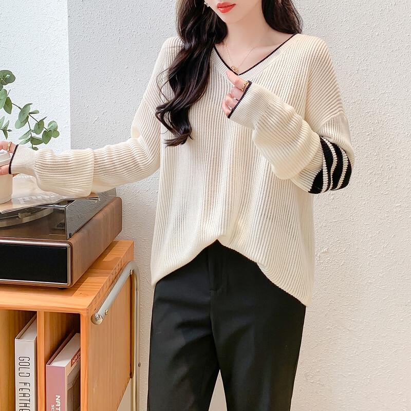 Mocana Women's V-Neck Long Sleeve Knitted Sweater MKNJD2675