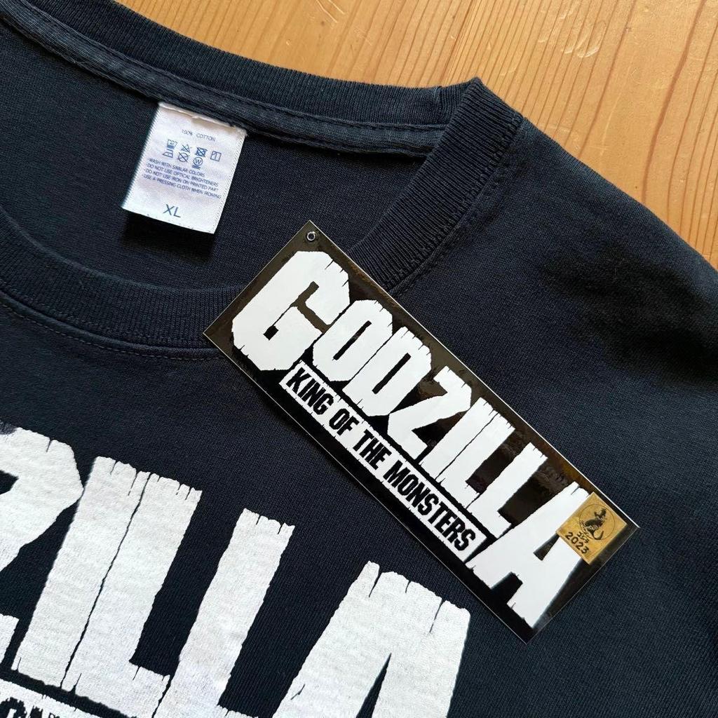 Used Limited HxS Godzilla GODZILLA T-shirt with Sticker Hirota Aya Toysho Ken Izumonster Nagnagnag Soft Vinyl