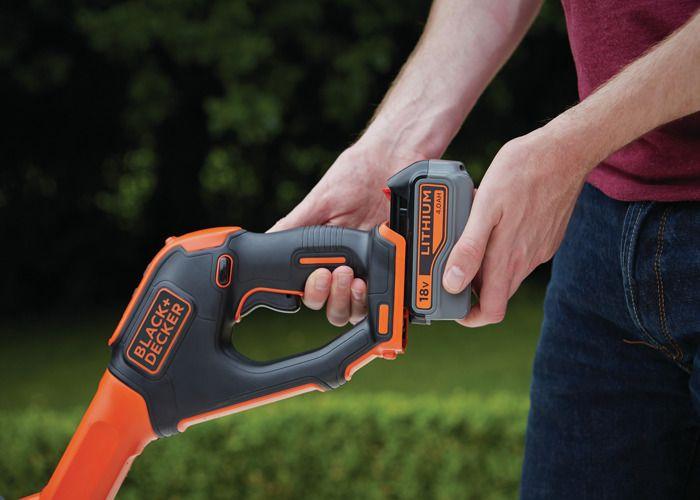 Coupe-bordure électrique black+decker - stc1840epc-qw - 18v - 30 cm - avec batterie 18v - tête pivotante - tube télescopique