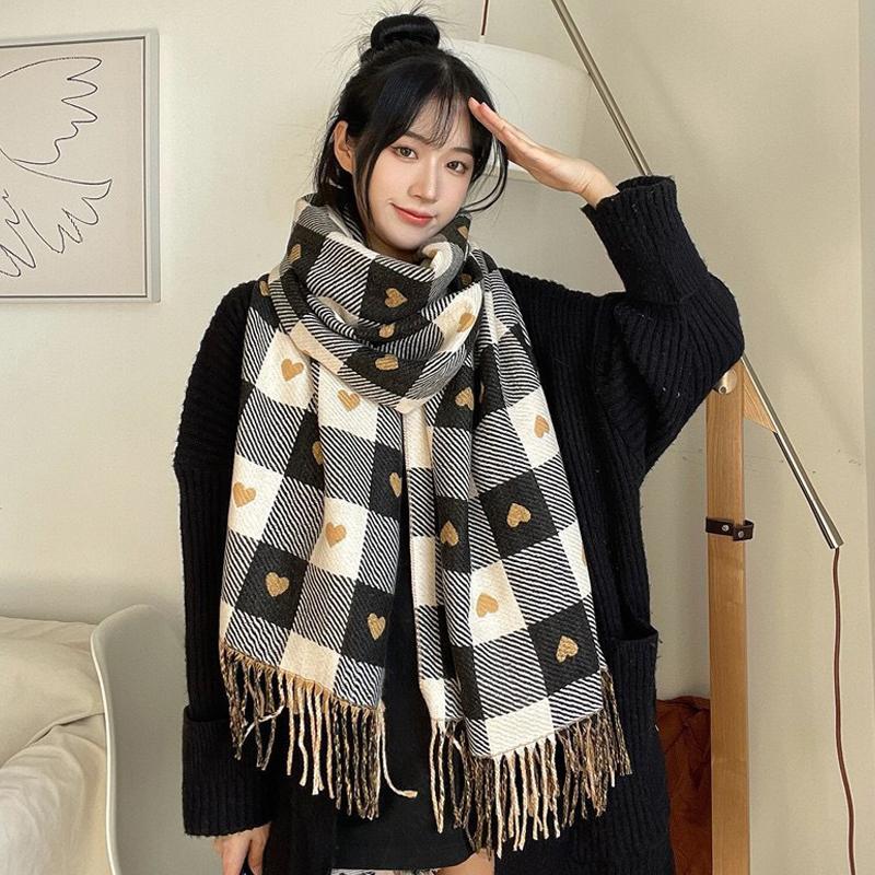 New Autumn And Winter Scarf For Women Knitted Heart-Shaped Plaid Cute Girls Winter Scarf College Fashion Casual Shawl Scarf