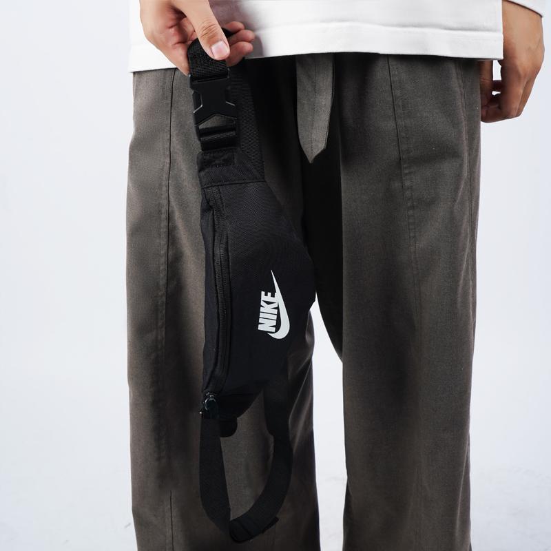 Nike Minimalist Sports Casual Classic Large Logo Waist Bag Small Unisex Waist Bag Black DB0488-010