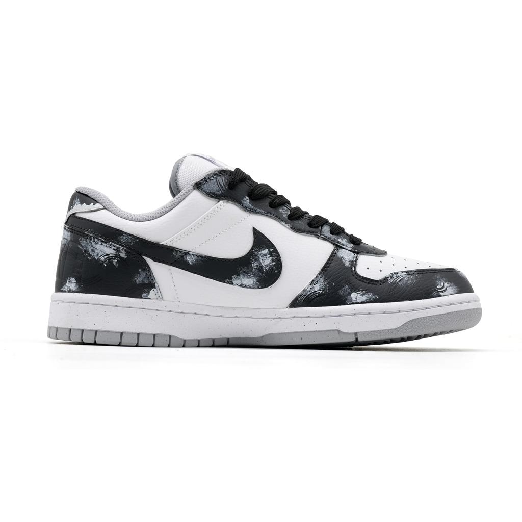 Nike Big Low Wear Gold Slip Resistant, Abrasion Resistant, Breathable Low top Skateboard Shoes Men's Black Gold 355152-106(Team1576-)