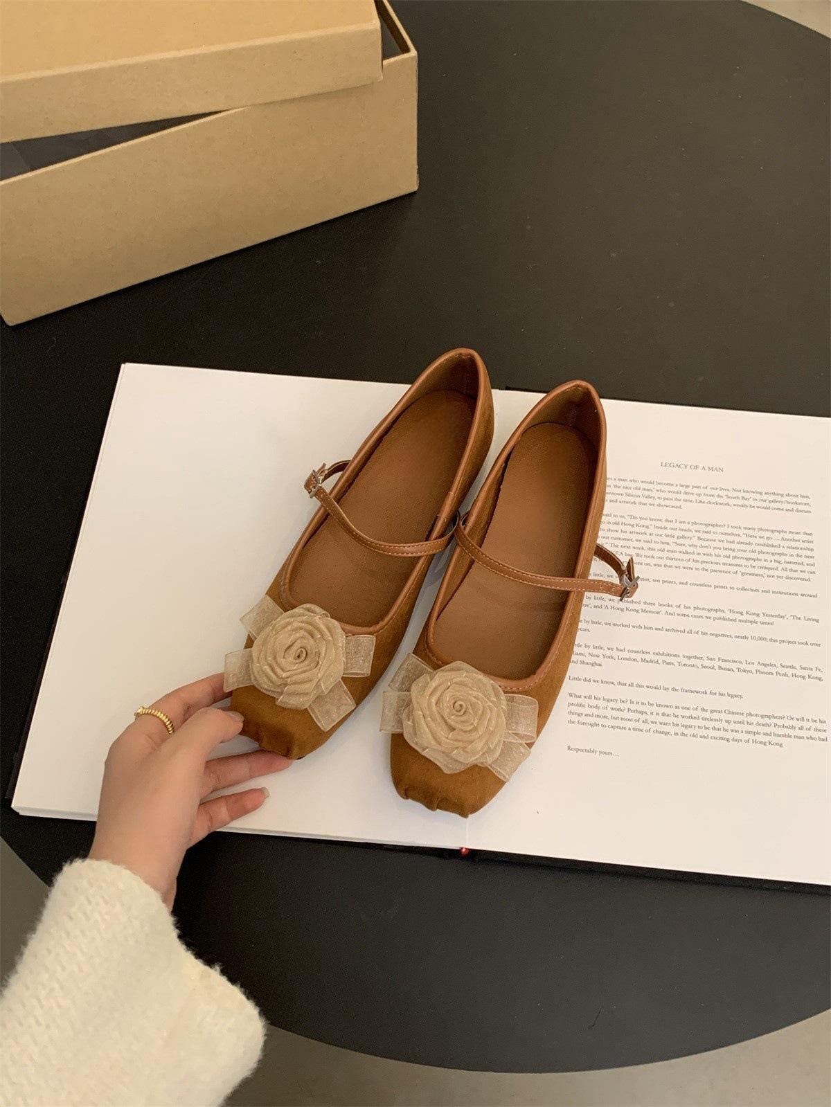 

Новые китайские туфли-балетки с цветочным декором, с мелким вырезом, одинарные, женские, весенне-осенние, новые, в стиле ретро, для феи, на плоской подошве, Мэри Джейн 40 коричневый