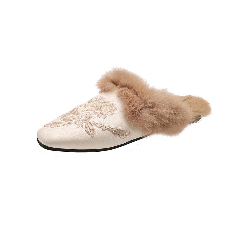 Fashion Women Slippers Winter Warm Plush Lined Women Cotton Slippers Embroidery Flat Mules Shoes Comfortable Pointy Toe Slides Women