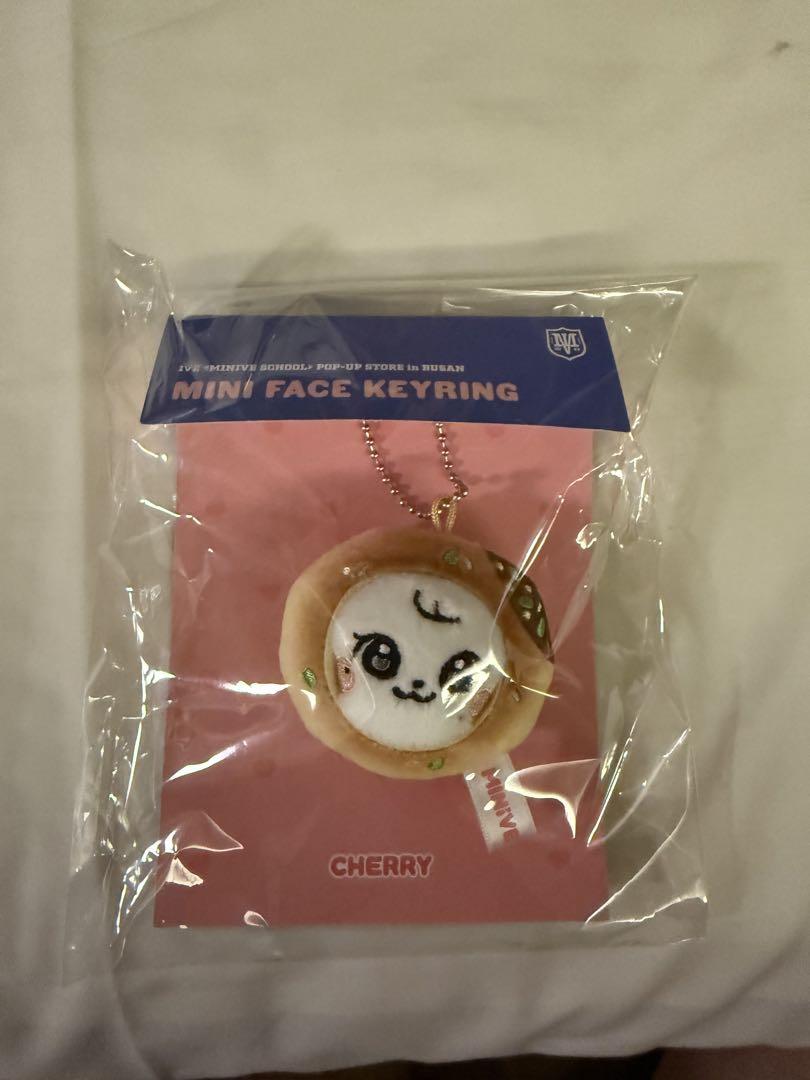

[Б/У] Брелок Busan Limited MINIVE Wonyoung