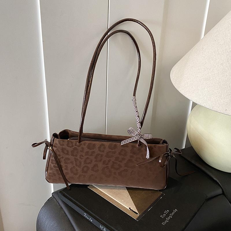 Autumn Niche Leopard Print Bag Women's Large-capacity New Casual Niche Single Shoulder Armpit Bag Work Commuter Bag