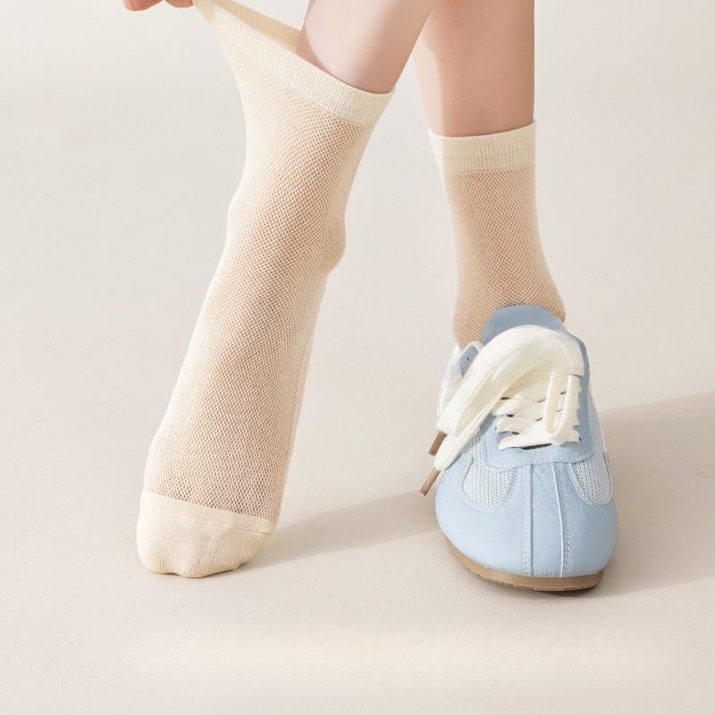 Calcetines Cortos de Verano Finos para Mujer, Antibacterianos y Desodorantes, con Malla, Transpirables, Antideslizantes y Talones que No se Bajan, Calcetines Cortos Tipo Barco