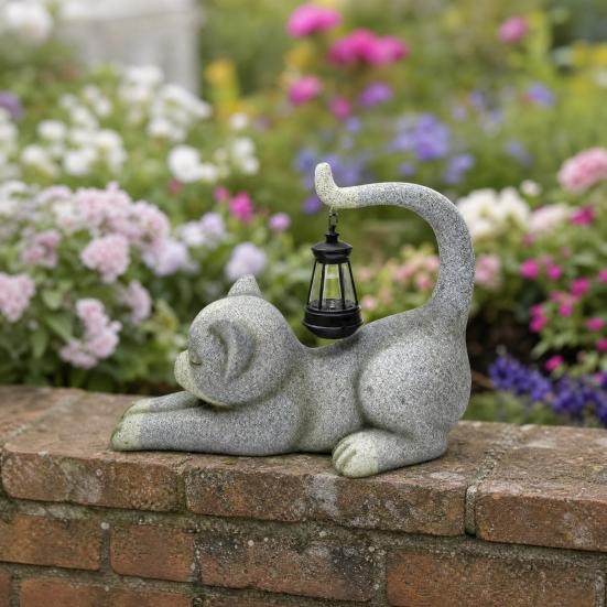 Solar Cat Statue Holding Lantern Waterproof Resin Light Garden Kitty Sculpture Outdoor Kitten