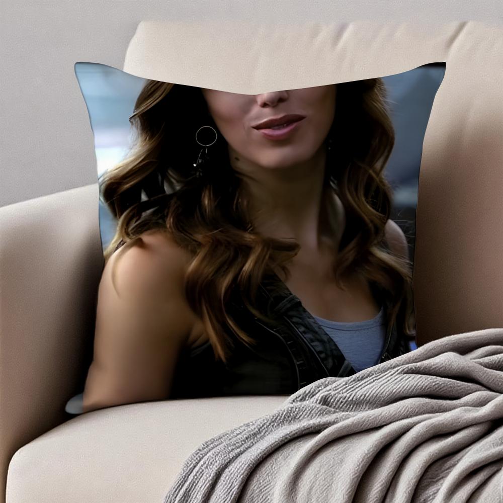V-Vicki Donovan Vampire Diaries Cushion Cover Pillowcase Anti-Dustmite Invisible Zipper Short Plush Sofa Cushion