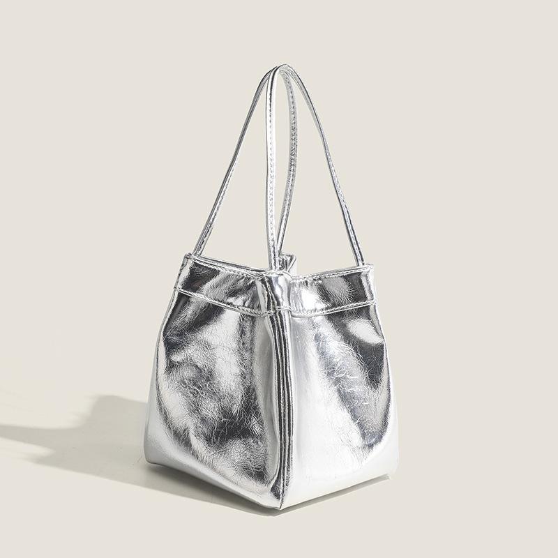 

New High-End Mirror Texture Bucket Bag Fashion Versatile Trendy Shell Gloss Dopamine Matching Handbag срібний