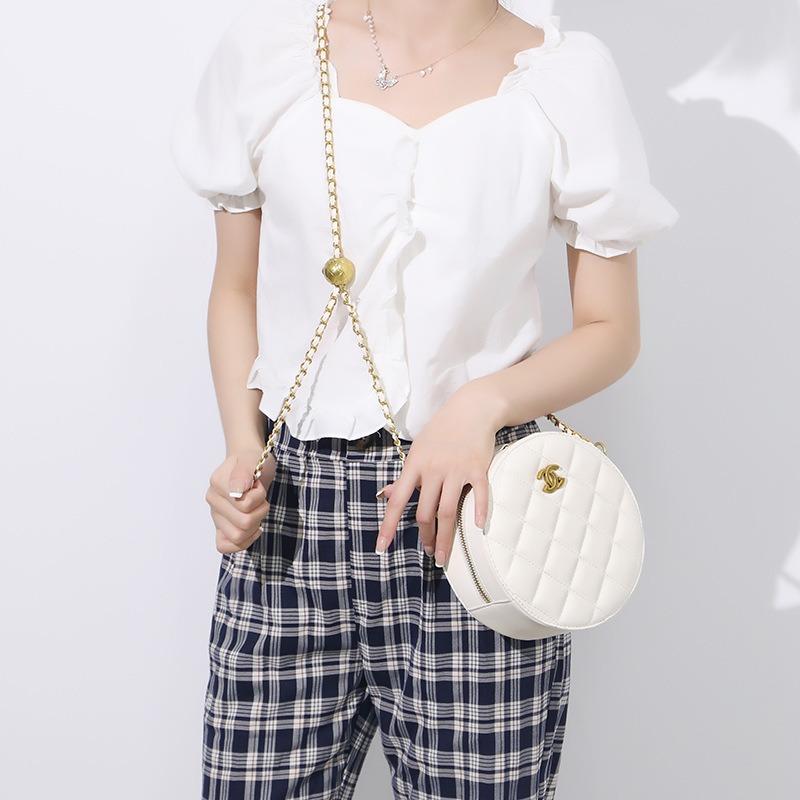 Hvauen Light Luxury Women's Bag New Shoulder Messenger Bag Niche Design Diamond Chain Small Round Bag