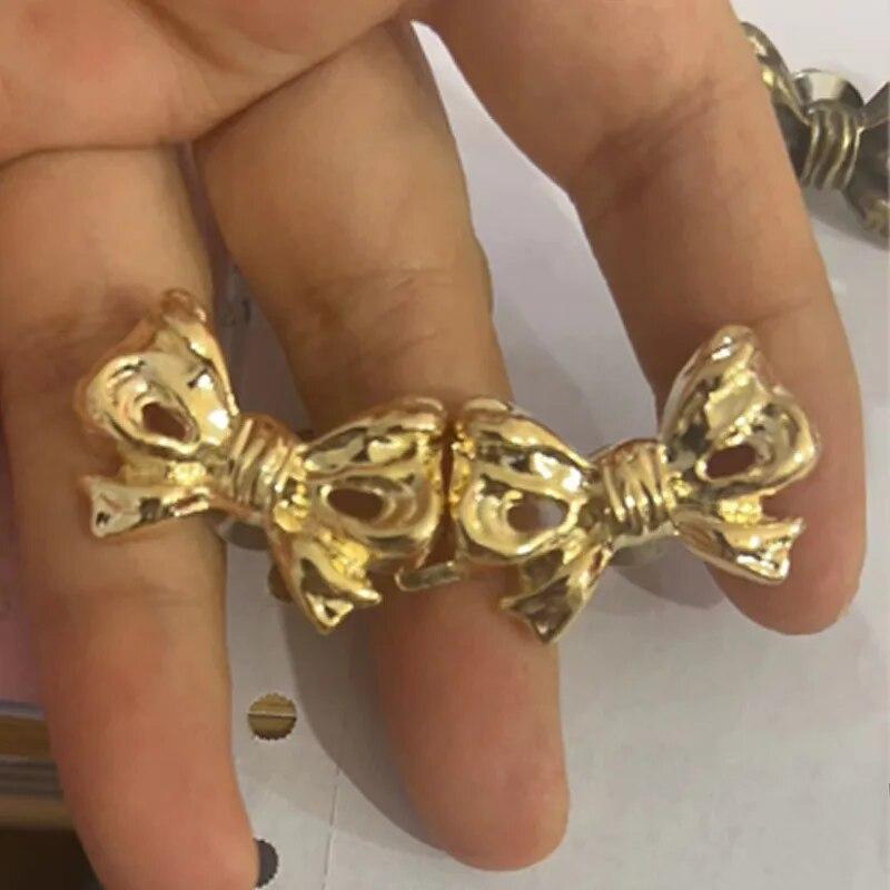 Adjuster for Pants Skirts Waist Tightener Adjustable Waist Buckle for Jeans No Sewing Required Clothing Supplies