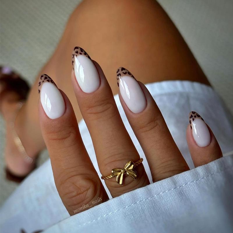 Europäische und amerikanische Gradient Pfirsichblüten Ballett Kurze Nagelspitzen