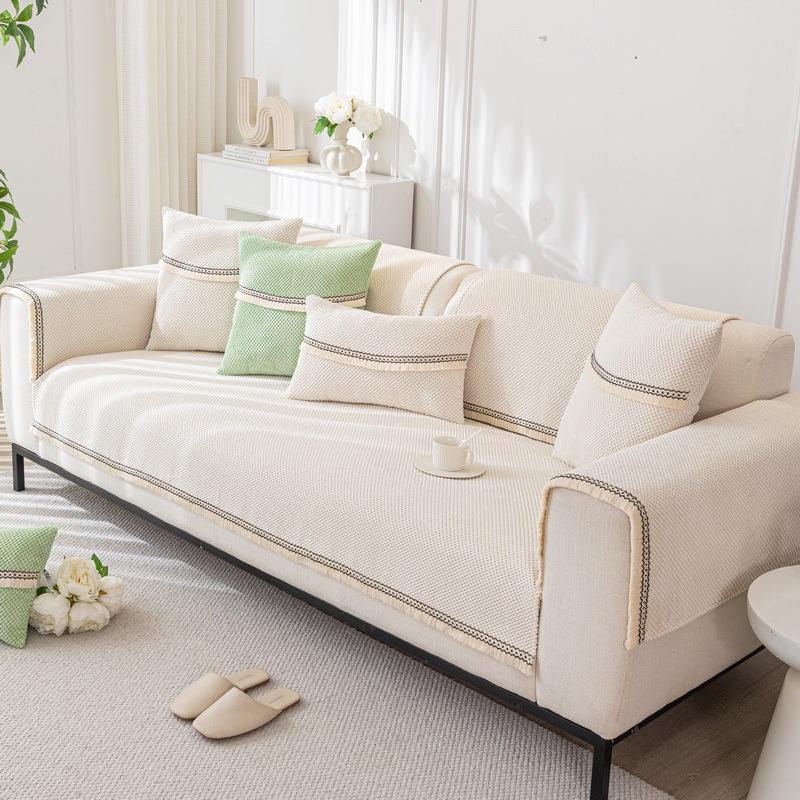 

New Modern Light Luxury Sofa Cushion, Universal In All Seasons, Simple And High-End Surprise, Silent Cover Cloth, Non-Slip Chenille Seat Cushion Cover 70*70cm