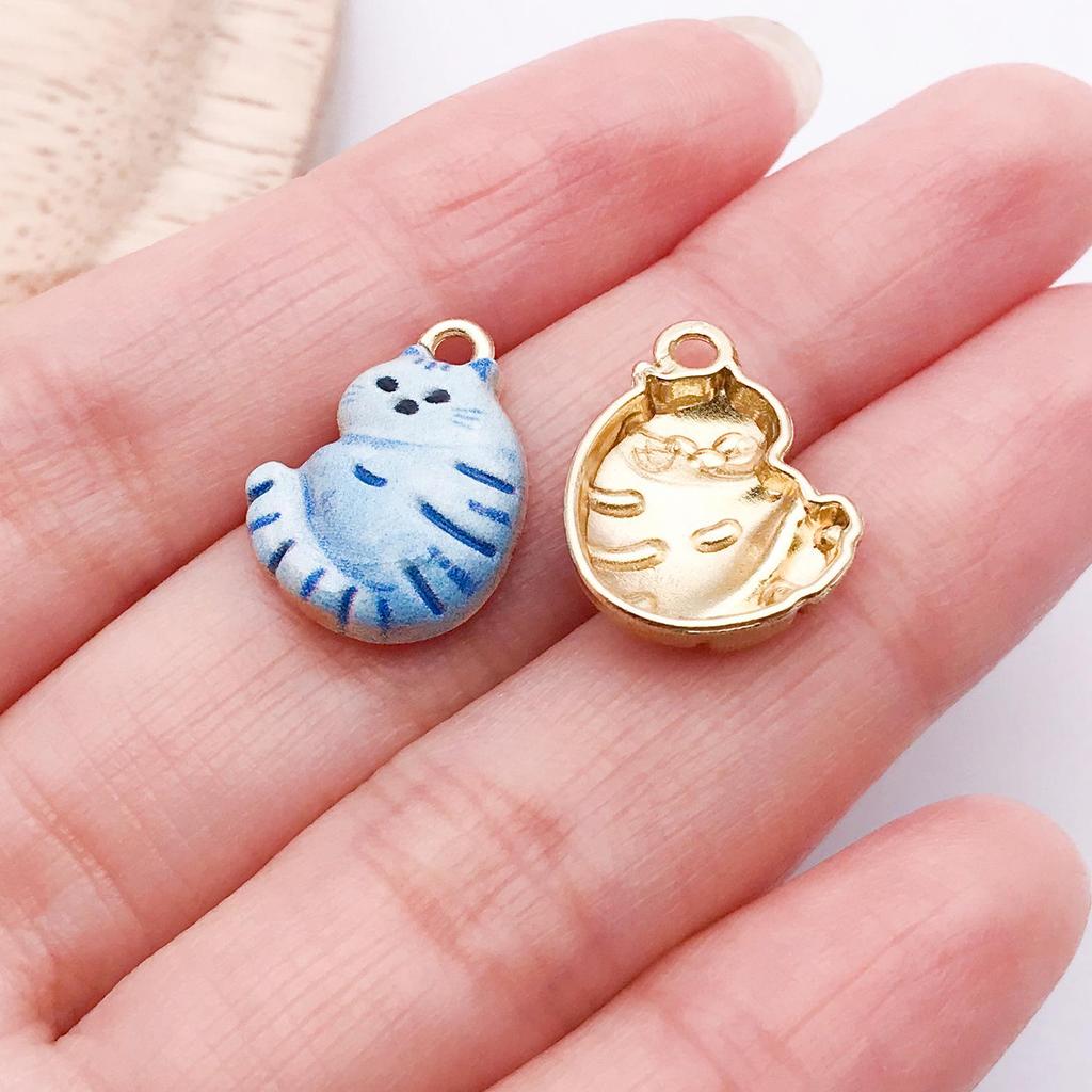 Cute Zinc Alloy Cat Keychain Pendant - Handmade DIY Jewelry Accessory