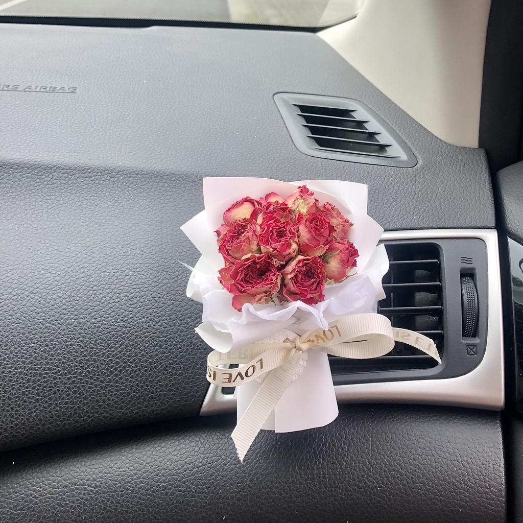 Natural Mini Rose Dried Flower Bouquet Car Air Outlet Pendant Aromatherapy Decoration Birthday Gift