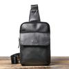 Bolsa de Peito Ajustada de Couro Genuíno Masculina, Bolsa de Ombro de Couro Bovino de Primeira Camada, Bolsa Transversal Casual Versátil, Mochila Pequena de Couro Oleoso.