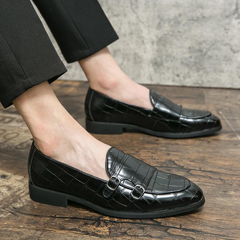 Herrenschuhe große Größe Sommer neue Freizeitschuhe aus Leder Mode Britischer Stil Slipper Trend Retro Bräutigam Hochzeitsschuhe