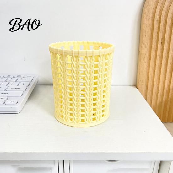 Desk Pen Organizer Imitation Rattan Holder, Round Hollow Organizer, Large Capacity Pencil Plastic Woven Container Cup for Pens Pencils Makeup Brushes,