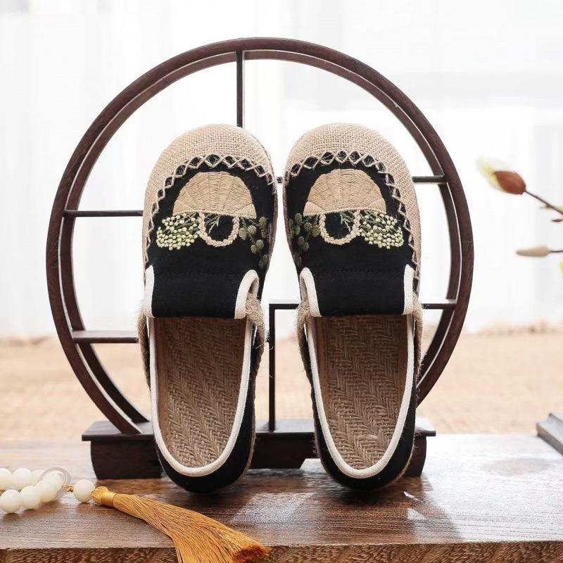 

2025 старые пекинские тканевые туфли женские этнический стиль вышивка лен один педаль удобные дышащие универсальные рабочие туфли удобные 36